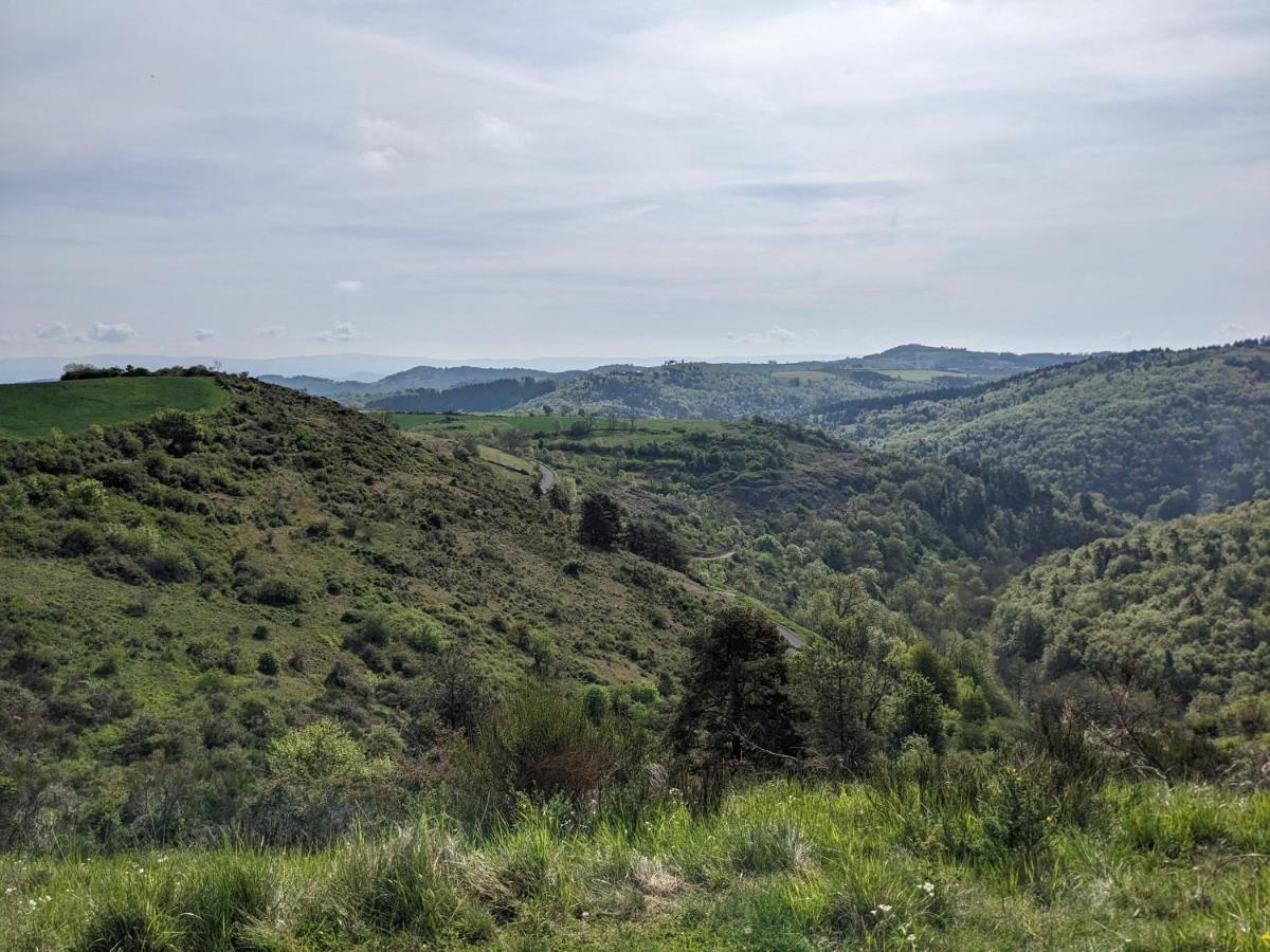 La Grange, Le Hameau Des Volcans - Deconnexion Face A La Vue Saint-Just-pres-Brioude Eksteriør billede